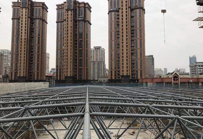 赤峰螺栓球网架结构