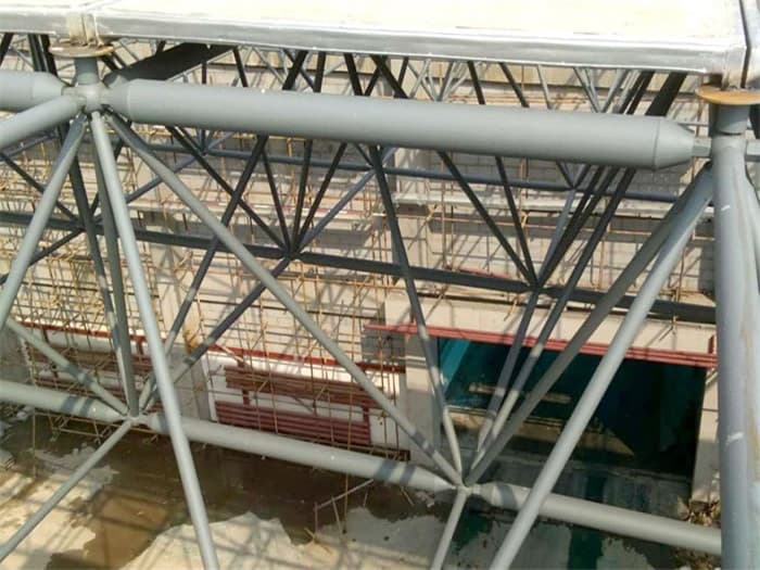 赤峰公安局网架天基板屋面
